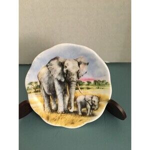 VINTAGE  BONE CHINA ENGLAND ELEPHANTS 3" MINI PLATE TRINKET